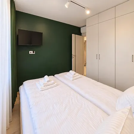 Apartman Two-bedroom With Free Parking And Air Conditioning *