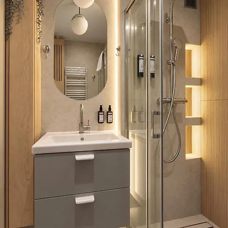 Two-bedroom With Free Parking And Air Conditioning Krakkó